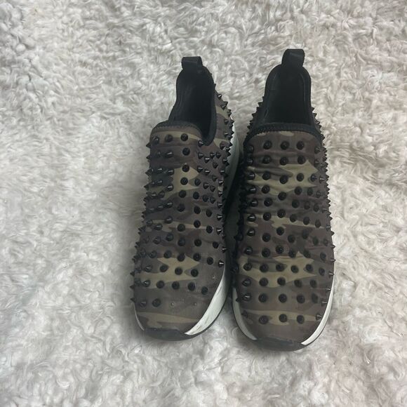 GIANNI BINI NYLON CAMOUFLAGE WEDGE SLIP ON SNEAKERS WITH BLACK SPIKES SZ9 - Picture 2 of 8